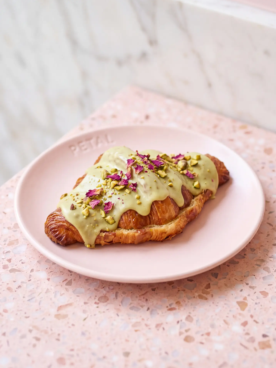 Flat croissant de pistacho